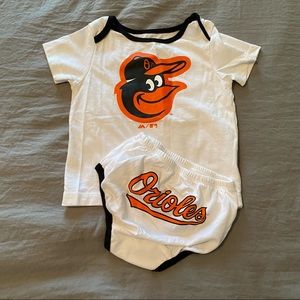 Orioles Baby Tshirt & Bloomers